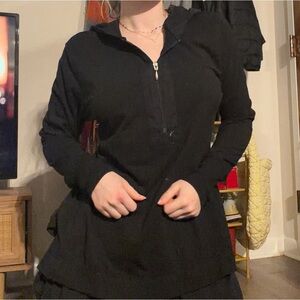 Black Long Sleeve Pullover